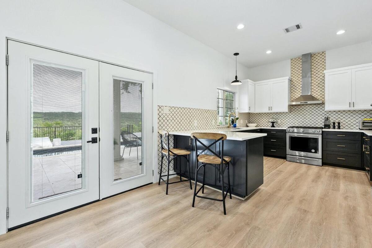 Chateau Lake Austin Exterior foto
