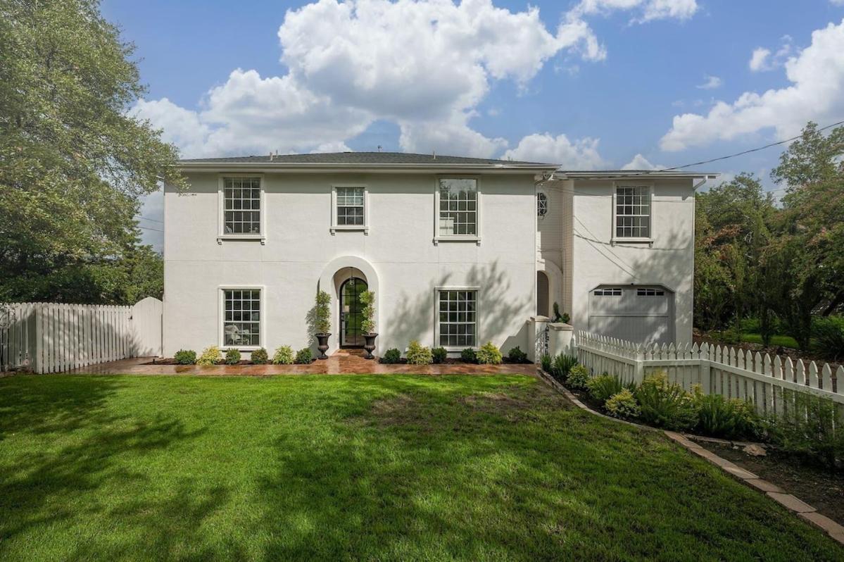 Chateau Lake Austin Exterior foto